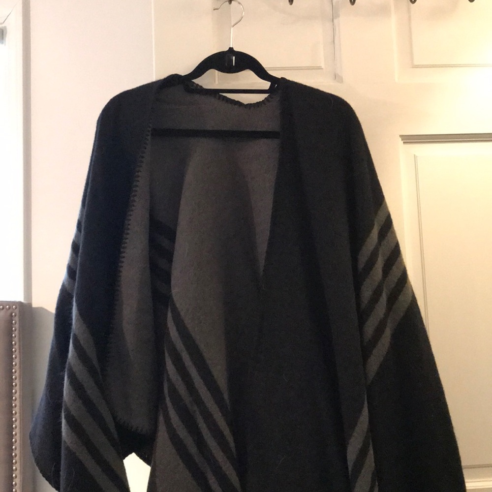 Black and grey cape